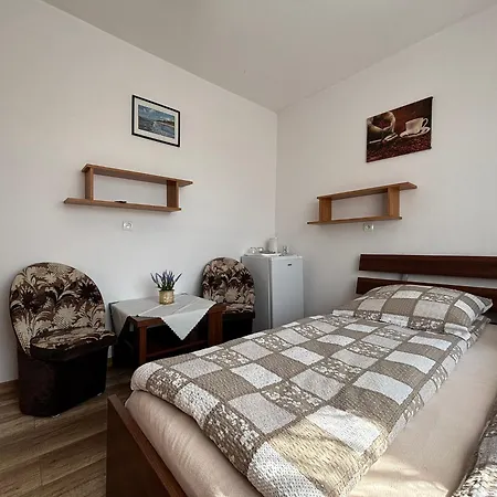 Goscinne Floks Guest house *